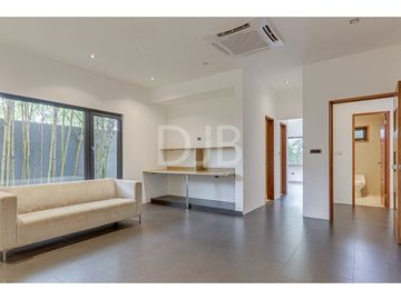 VENTA DE CASA CON PISCINA $998.000 #509