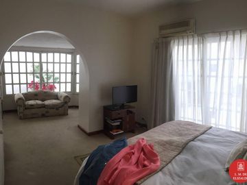 Pumacahua al 100 - Semipiso con patio - Venta