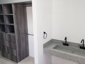 EXCELENTE CASA EN VENTA EN CANDORA RESIDENCIAL, LEÓN,GTO.