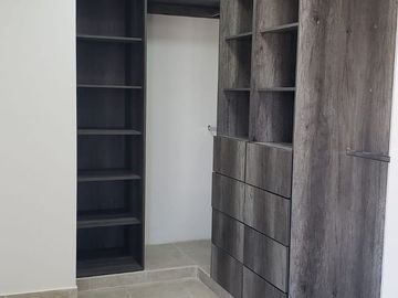 EXCELENTE CASA EN VENTA EN CANDORA RESIDENCIAL, LEÓN,GTO.