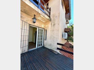 PH en Venta Haedo / Moron (B134 378)