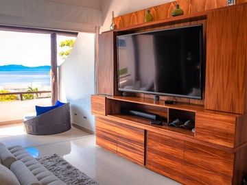 Lujosa residencia en venta con vista a la playa en Puerto Vallarta
