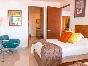 Lujosa residencia en venta con vista a la playa en Puerto Vallarta