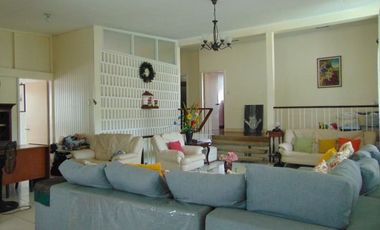 4 Bedrooms Bungalow House near Redemptorist Cebu