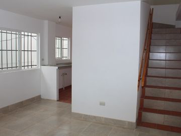 Se Vende Casa Cerca del Mar en Ballenita