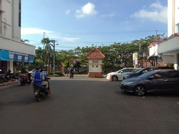 Ruko 3 Lantai di Sentra Niaga Boulevard Hijau. Harapan Indah, Bekasi