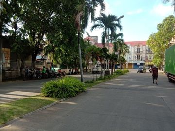 Ruko 3 Lantai di Sentra Niaga Boulevard Hijau. Harapan Indah, Bekasi