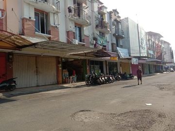 Ruko 3 Lantai di Sentra Niaga Boulevard Hijau. Harapan Indah, Bekasi