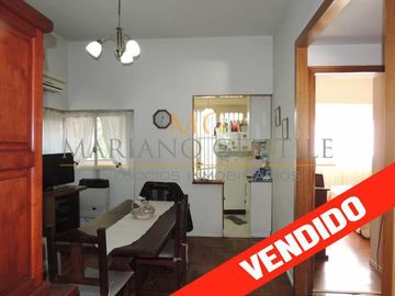 DEPARTAMENTO de 3 Ambientes al FRENTE  *Sobre Avda. BRASIL*