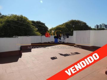 DEPARTAMENTO de 3 Ambientes al FRENTE  *Sobre Avda. BRASIL*