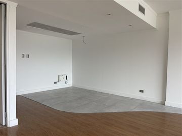 Oficina arriendo 46m2, con Estac 1,bodega La Dehesa Central