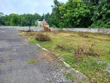 Tanah Kosan di Bekakang Uii