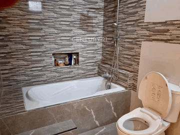 Best Deal Rumah Premium Di Kota Harapan Indah LT 144m SHM On Hand