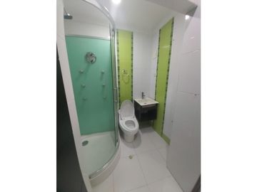 VENTA DE CASA DE DOS PISOS EN LA CASTELLANA DE MONTERA