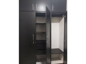VENTA DE CASA DE DOS PISOS EN LA CASTELLANA DE MONTERA