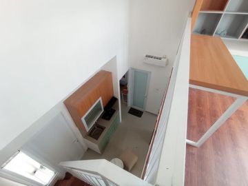 Rumah Minimalis 1,5 lantai (Mezzanine) Siap Huni Depok