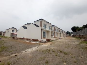 Rumah Minimalis 1,5 lantai (Mezzanine) Siap Huni Depok