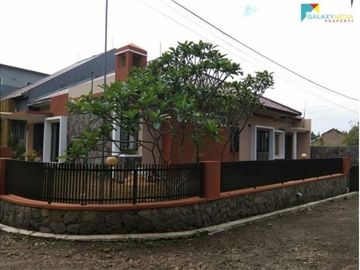 Rumah hook murah di geger kalong bandung dekat KPAD