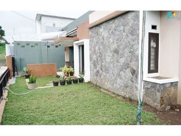 Rumah hook murah di geger kalong bandung dekat KPAD