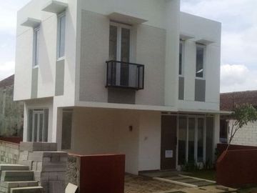 Cluster cantik mewah ala villa sejuk Di kodya dkt ITENAS PAHLAWAN