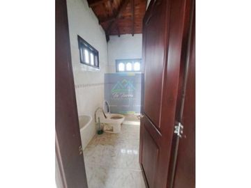 venta de casa campestre de 713 M2 en 380 mill en La Mesa Cund.
