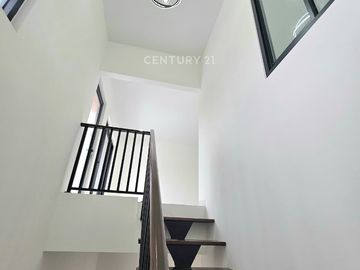 Rumah Baru Full Renovasi Di Taman Modern Cakung 4 KT Dekat AEON