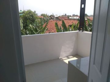 Dijual rumah murah siap huni dekat stasiun Bekasi kota bekasi