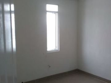 Dijual rumah murah siap huni dekat stasiun Bekasi kota bekasi