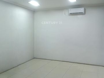 Ruko Strategis 3 Lantai Siap Pakai  Fr 17373