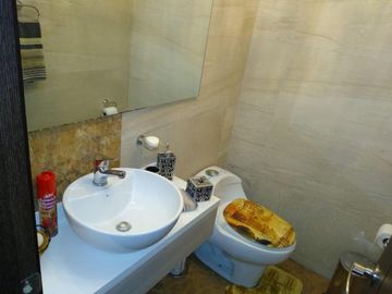 🔑 ¡INVERSIÓN INTELIGENTE EN EL CORAZÓN DEL BATÁN! DEPARTAMENTO CERCA DE LA UDLA CON ALTA PLUSVALÍA 🔑