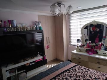 🔑 ¡INVERSIÓN INTELIGENTE EN EL CORAZÓN DEL BATÁN! DEPARTAMENTO CERCA DE LA UDLA CON ALTA PLUSVALÍA 🔑