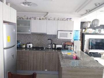 🔑 ¡INVERSIÓN INTELIGENTE EN EL CORAZÓN DEL BATÁN! DEPARTAMENTO CERCA DE LA UDLA CON ALTA PLUSVALÍA 🔑