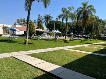 A un paso del Lago de Tequesquitengo