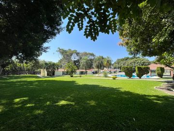 A un paso del Lago de Tequesquitengo