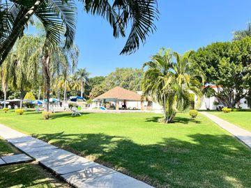 A un paso del Lago de Tequesquitengo