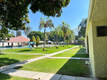 A un paso del Lago de Tequesquitengo