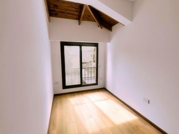 VENTA CASA. CONDOS UGARTECHE, FISHERTON, ROSARIO. U$S 240.000