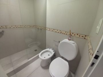 Neuquen. Alquiler (VENTA-PERMUTA) Casa Nivel Gerencial Barrio Santa Genoveva
