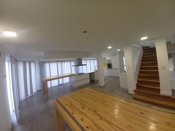 Neuquen. Alquiler (VENTA-PERMUTA) Casa Nivel Gerencial Barrio Santa Genoveva