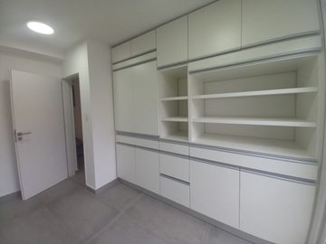 Neuquen. Alquiler (VENTA-PERMUTA) Casa Nivel Gerencial Barrio Santa Genoveva