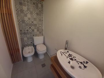Neuquen. Alquiler (VENTA-PERMUTA) Casa Nivel Gerencial Barrio Santa Genoveva