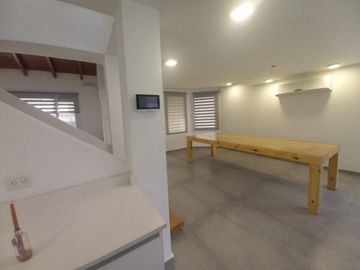Neuquen. Alquiler (VENTA-PERMUTA) Casa Nivel Gerencial Barrio Santa Genoveva