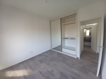 Neuquen. Alquiler (VENTA-PERMUTA) Casa Nivel Gerencial Barrio Santa Genoveva