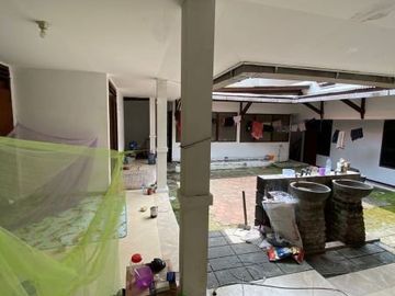 Sewa rumah daerah tenggilis, cocok untuk segala usaha baik usaha dagang, kantoran atau cafe, lokasi strategis