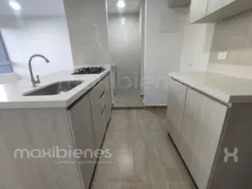 apartamento en arriendo en cimarrona. Cod A72251