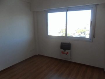 Departamento en Venta en San Cristóbal 2 ambientes 50 m2 + balcón al contrafrente, edificio con amenities, bajas expensas - Av Independencia 2200