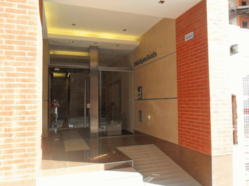 Departamento en Venta en San Cristóbal 2 ambientes 50 m2 + balcón al contrafrente, edificio con amenities, bajas expensas - Av Independencia 2200