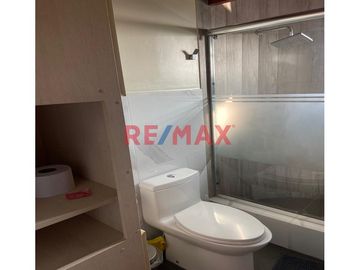 Ocasion! En Venta! Casa Con Amplio Jardin Y Piscina En Zona Exclusiva Las Casuarinas Surco.