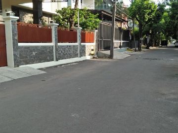 Rumah Mewah dalam Cluster di Cipinang Besar Selatan Jakarta Timur