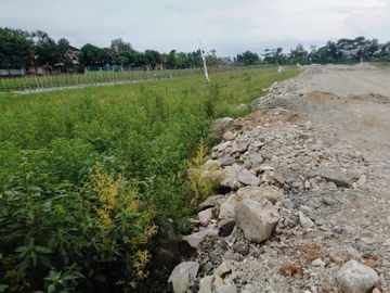 Di Daerah Istimewa Yogyakarta Rumah dekat Candi Prambanan